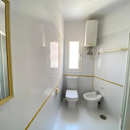 1 Bedroom Sea View - Steps To Beach - Los Cristianos *