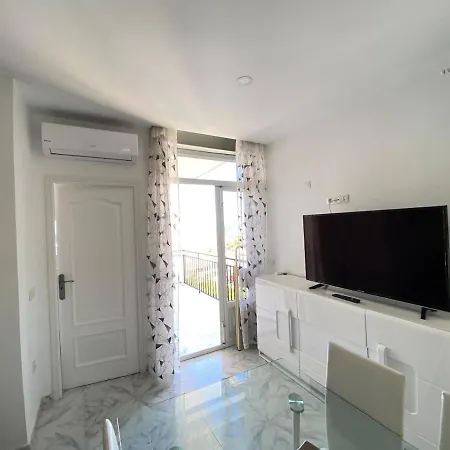 アパート 1 Bedroom Sea View - Steps To Beach - Los Cristianos